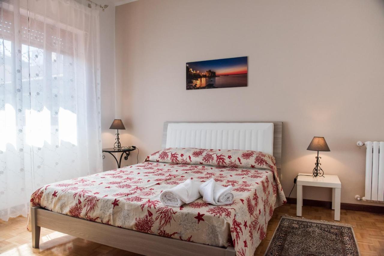 La Castellese Bed & Breakfast Aci Castello Eksteriør bilde