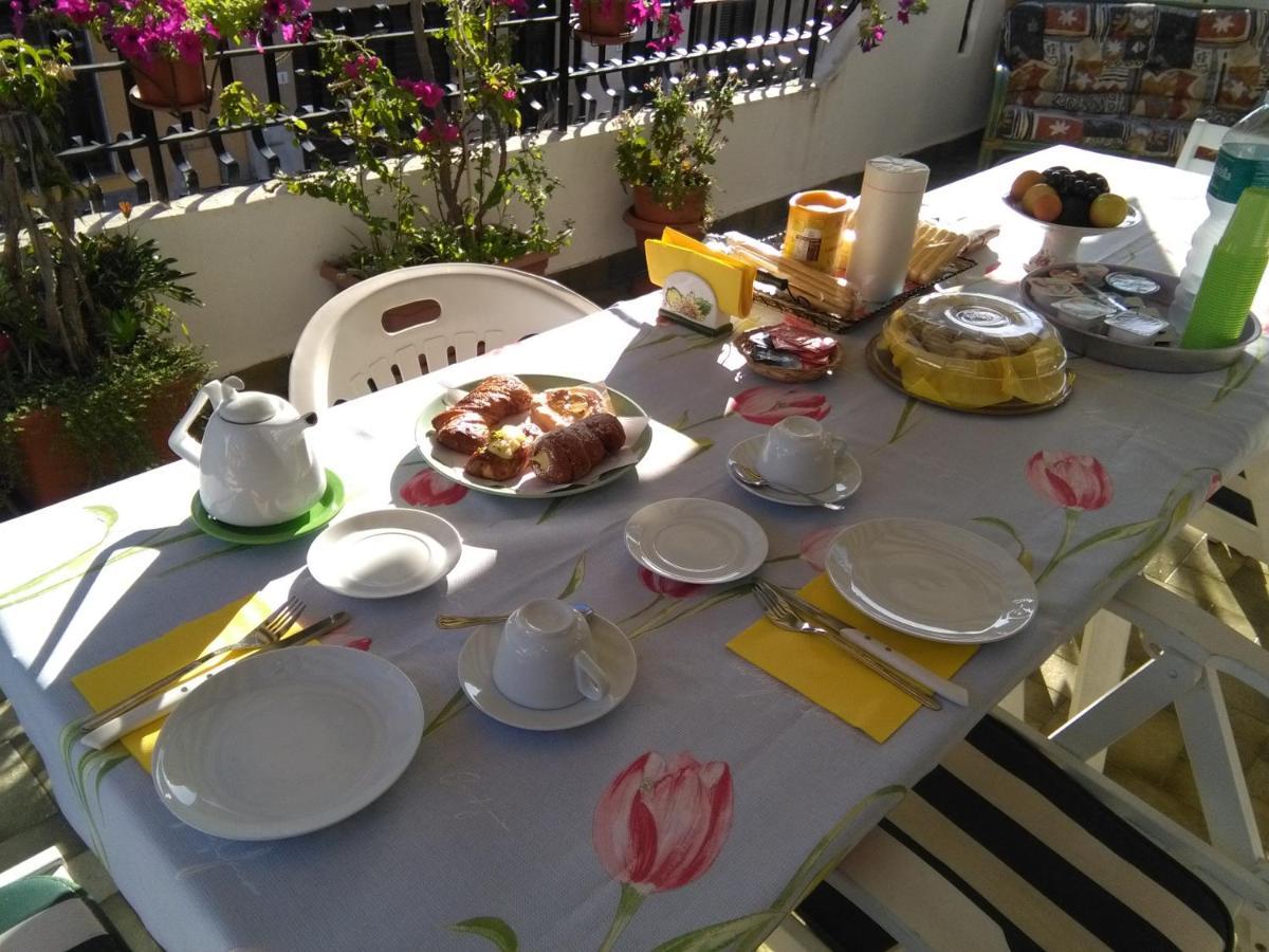 La Castellese Bed & Breakfast Aci Castello Eksteriør bilde